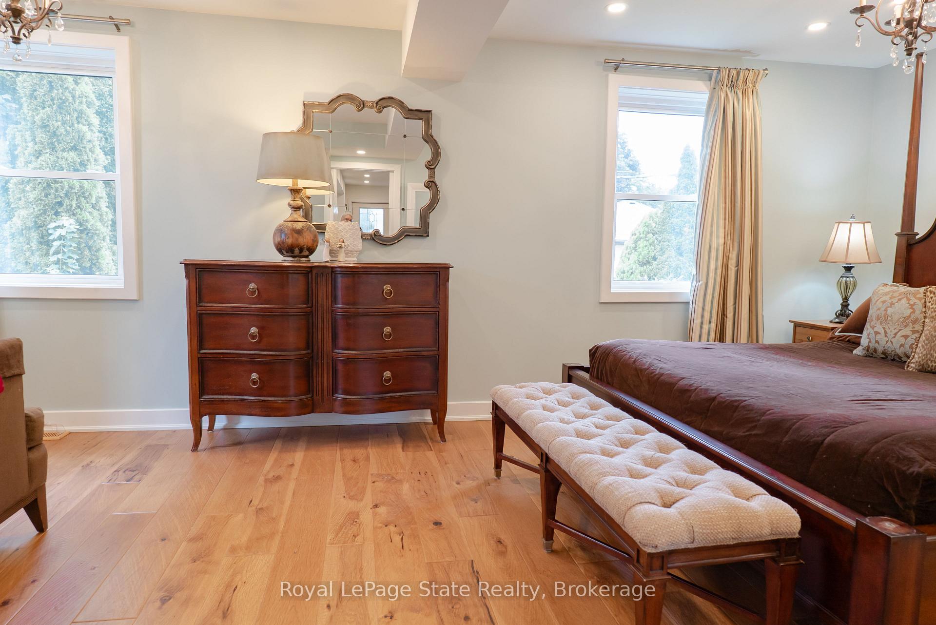 Photo 13 of 8 Cameron Avenue, Hamilton, Dundas — HOMEH