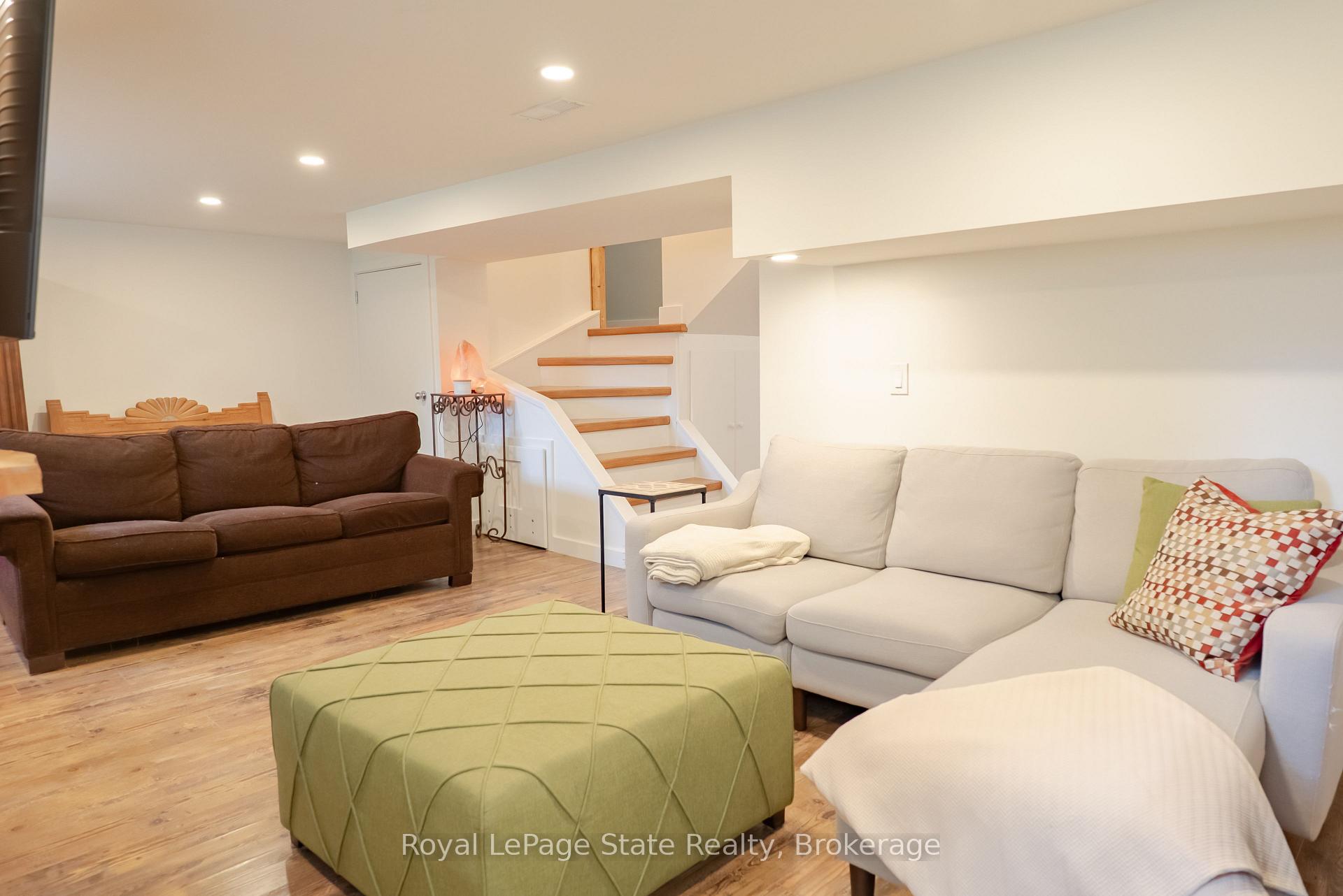 Photo 24 of 8 Cameron Avenue, Hamilton, Dundas — HOMEH