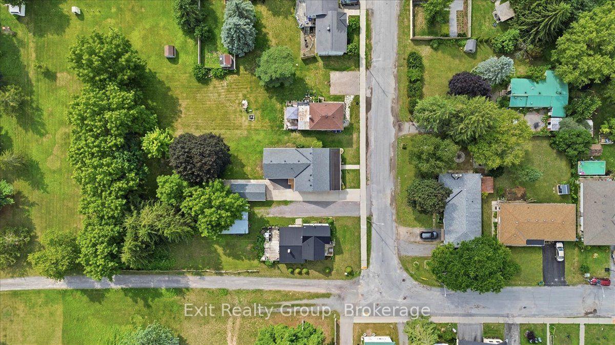 Photo 45 of 8 Albert Street, Prince Edward County, Picton Ward — HOMEH