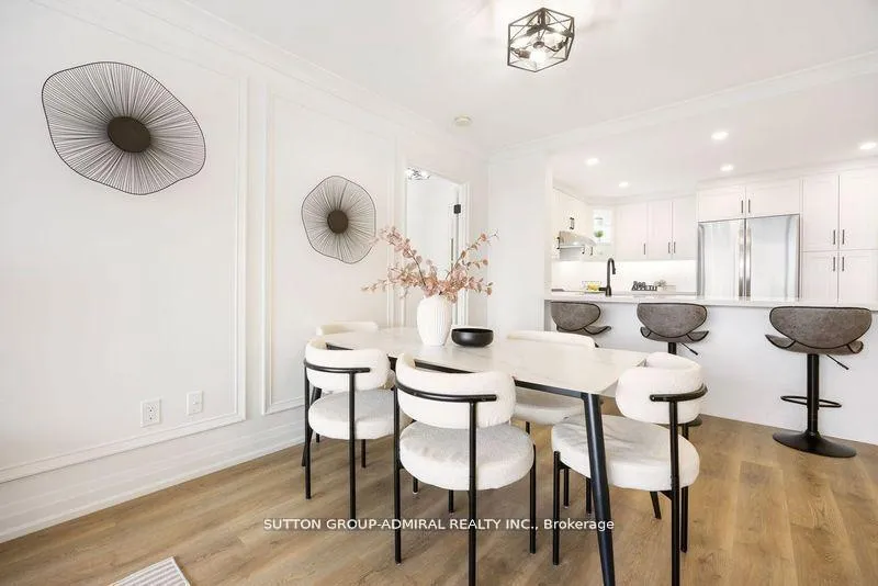 Photo 9 of Unit 602, 11 Townsgate Drive, Vaughan, Crestwood-Springfarm-Yorkhill — HOMEH