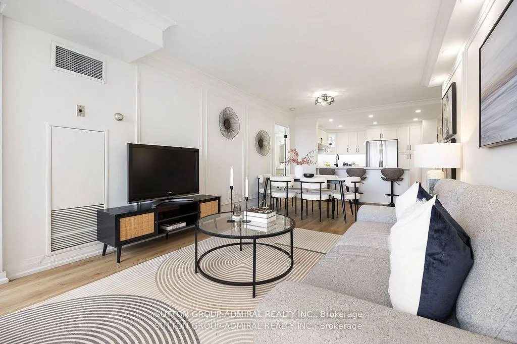 Photo 10 of Unit 602, 11 Townsgate Drive, Vaughan, Crestwood-Springfarm-Yorkhill — HOMEH