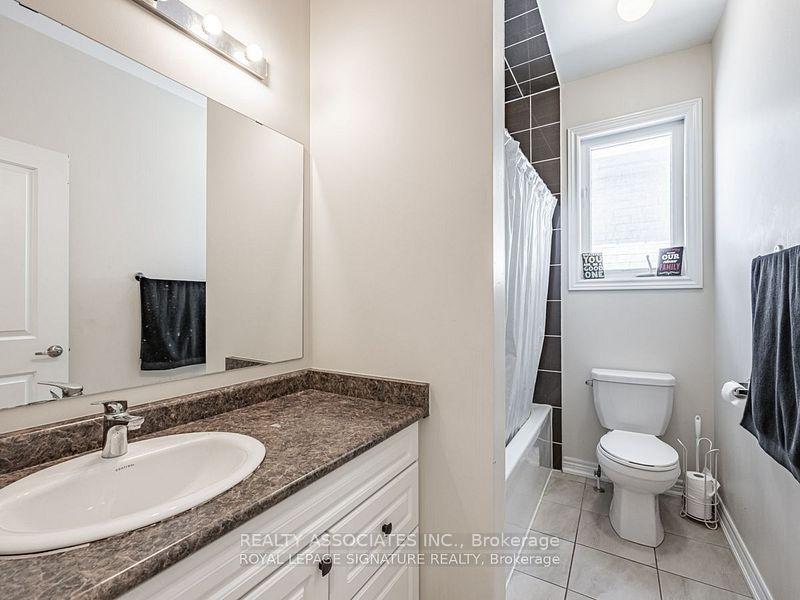 Photo 16 of 64 Pedwell Street, Clarington, Newcastle — HOMEH