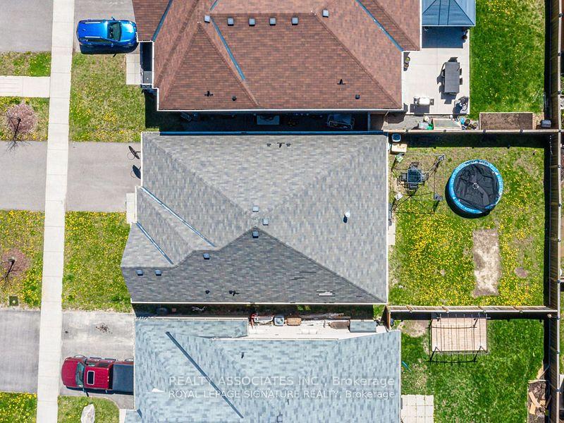 Photo 24 of 64 Pedwell Street, Clarington, Newcastle — HOMEH