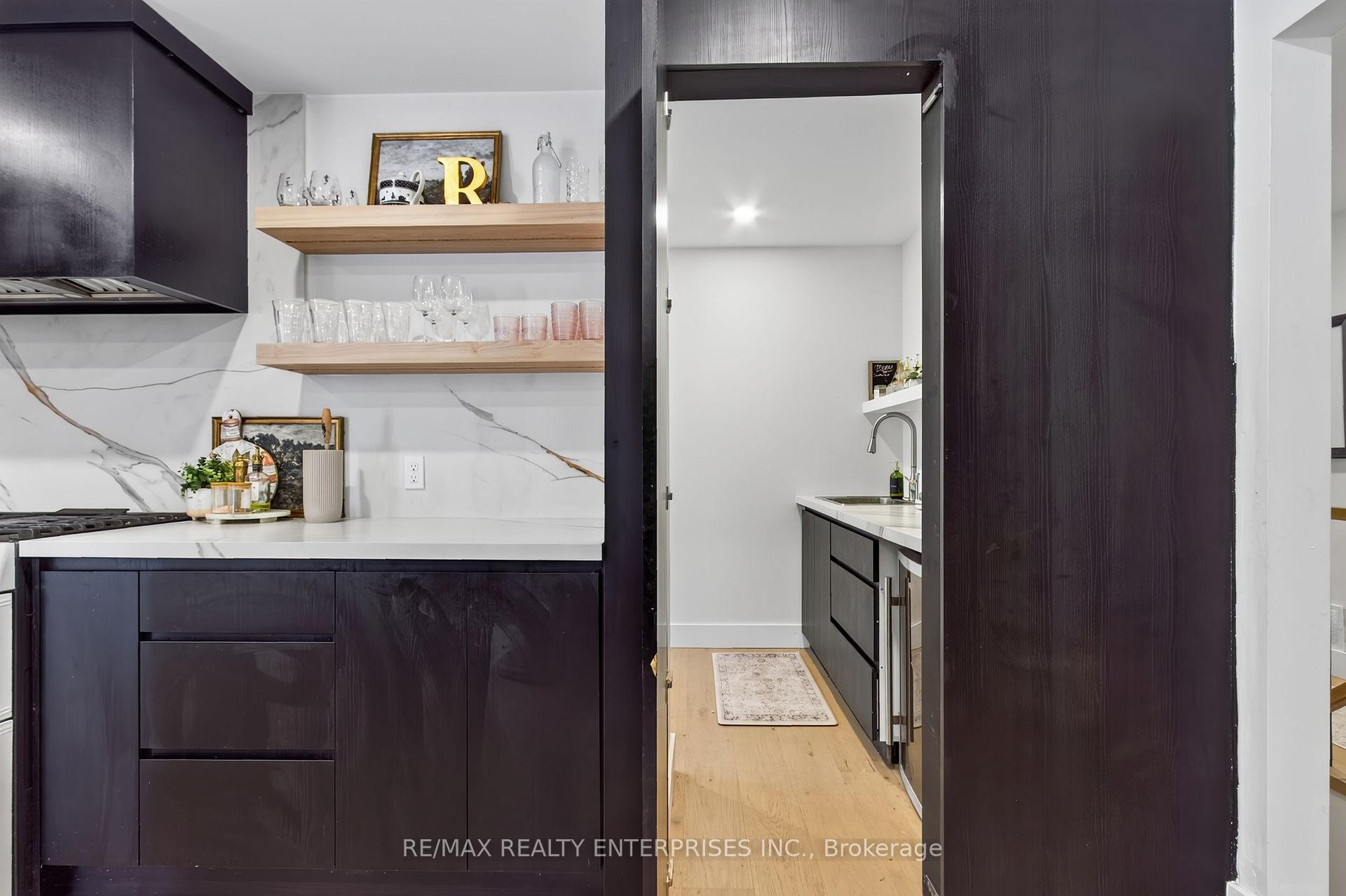 Photo 15 of 551 Cochise Crescent, Mississauga, Lorne Park — HOMEH