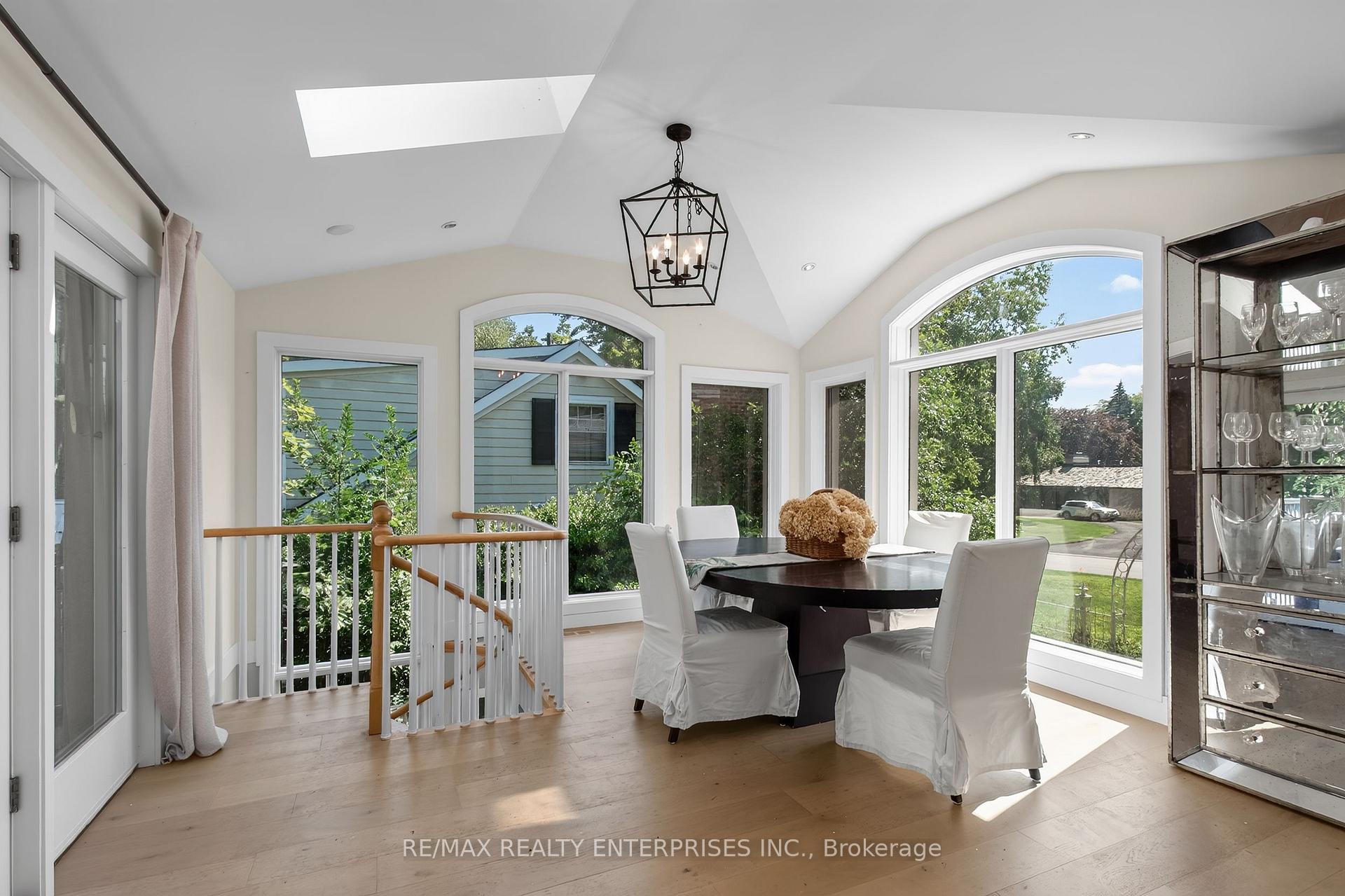 Photo 19 of 551 Cochise Crescent, Mississauga, Lorne Park — HOMEH