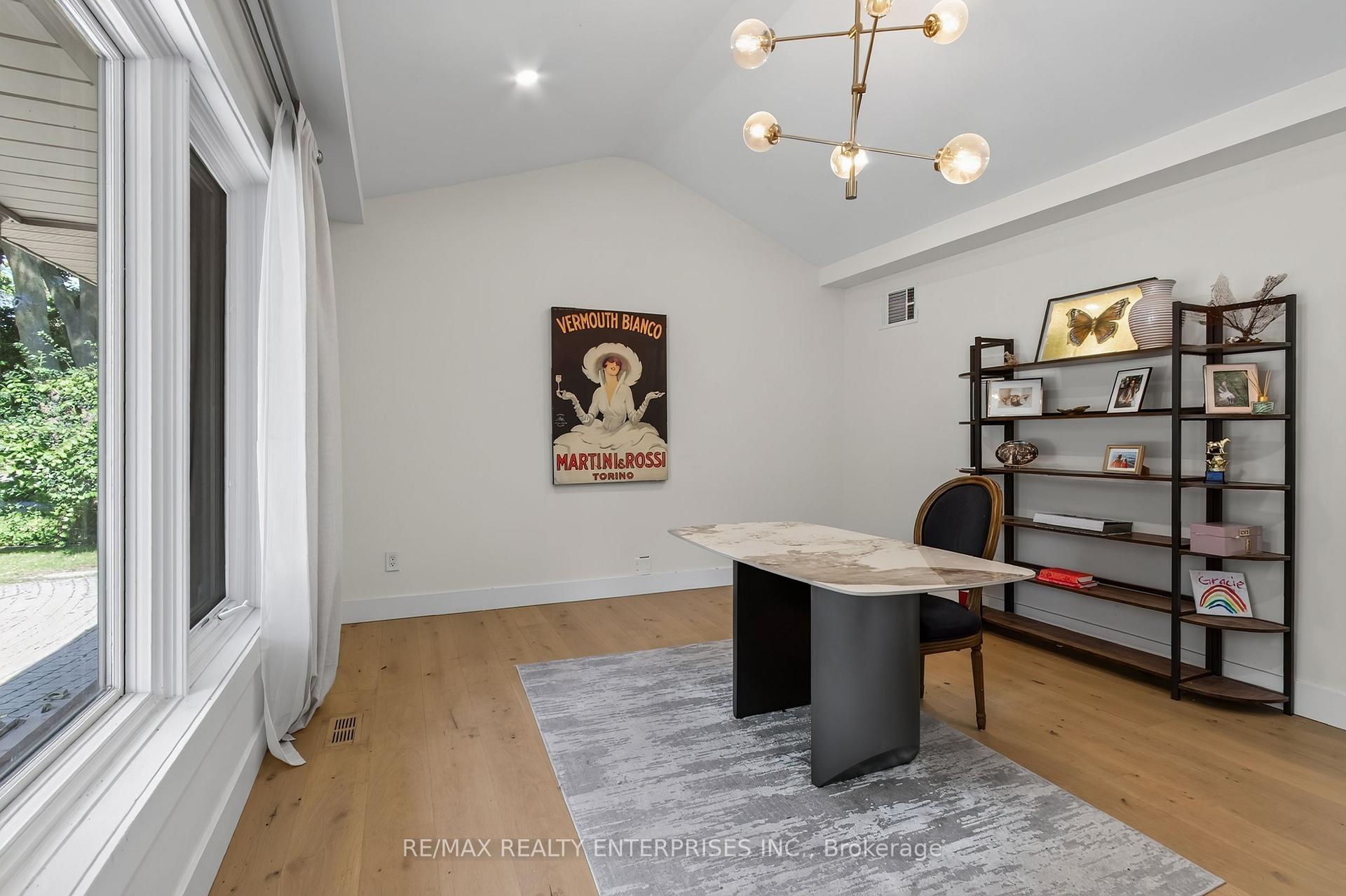 Photo 21 of 551 Cochise Crescent, Mississauga, Lorne Park — HOMEH