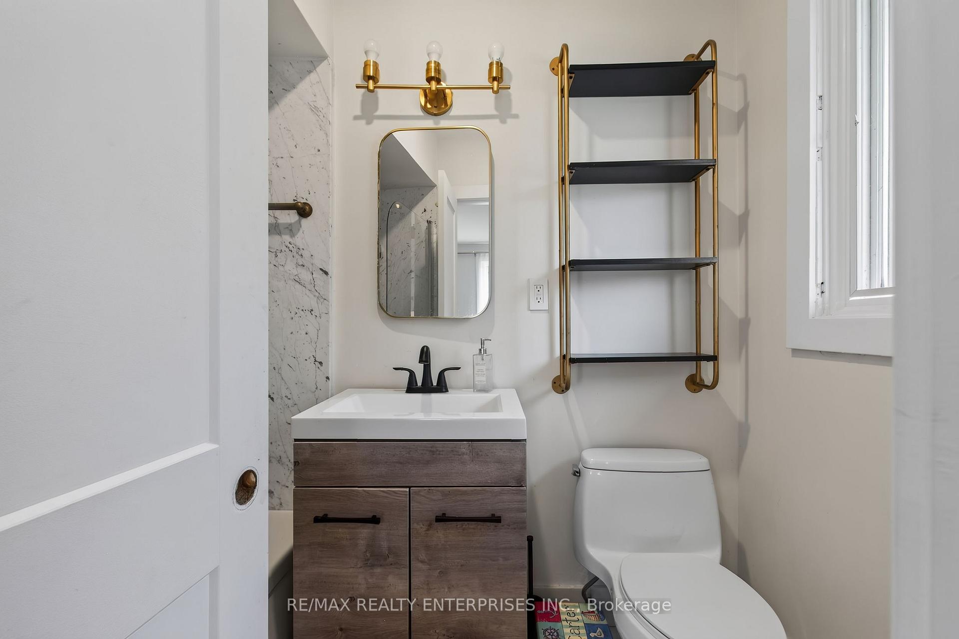 Photo 24 of 551 Cochise Crescent, Mississauga, Lorne Park — HOMEH