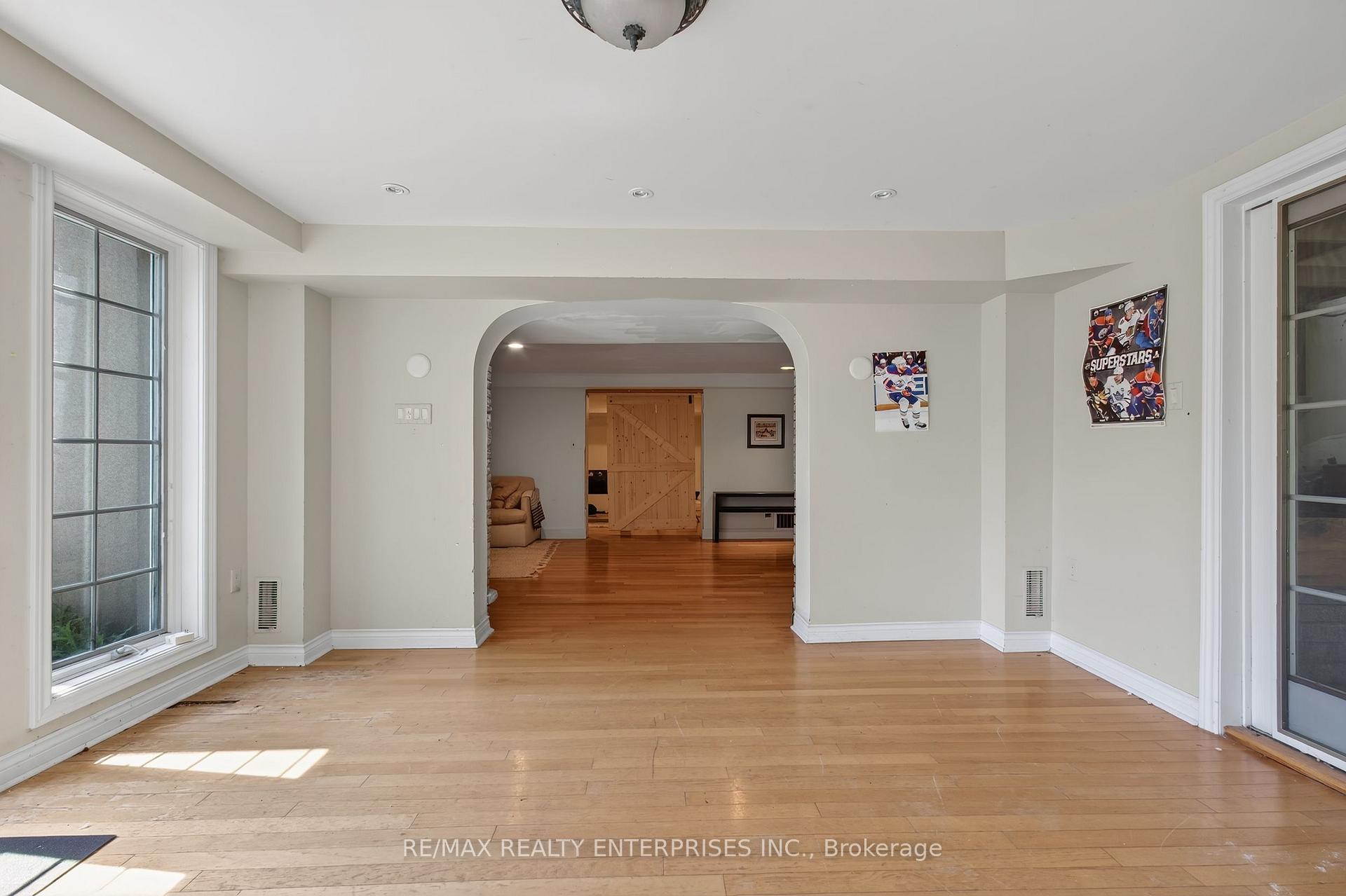 Photo 28 of 551 Cochise Crescent, Mississauga, Lorne Park — HOMEH