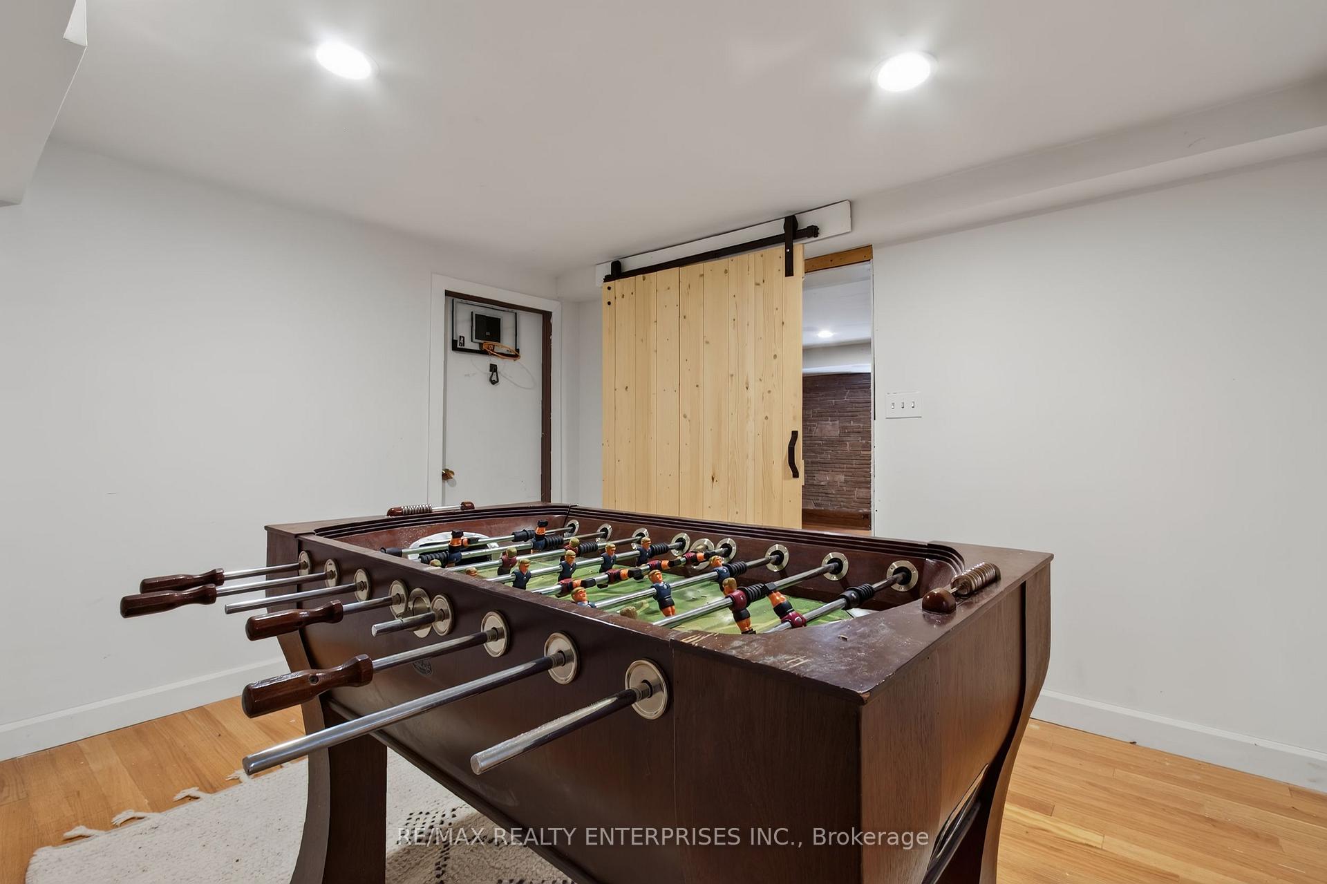 Photo 29 of 551 Cochise Crescent, Mississauga, Lorne Park — HOMEH