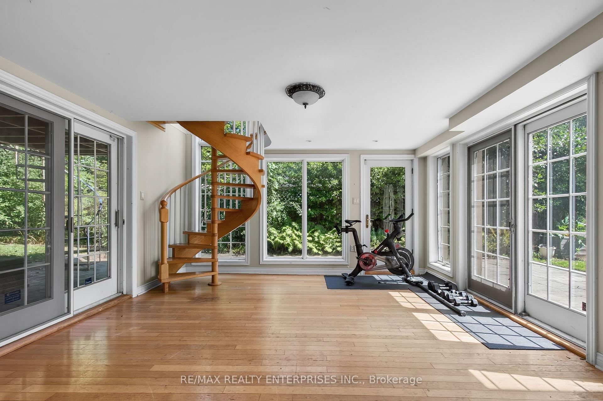 Photo 32 of 551 Cochise Crescent, Mississauga, Lorne Park — HOMEH