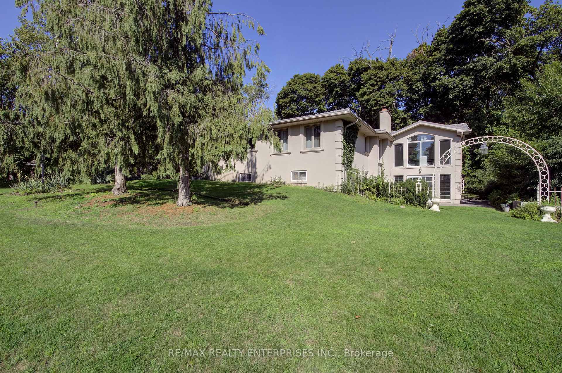 Photo 33 of 551 Cochise Crescent, Mississauga, Lorne Park — HOMEH