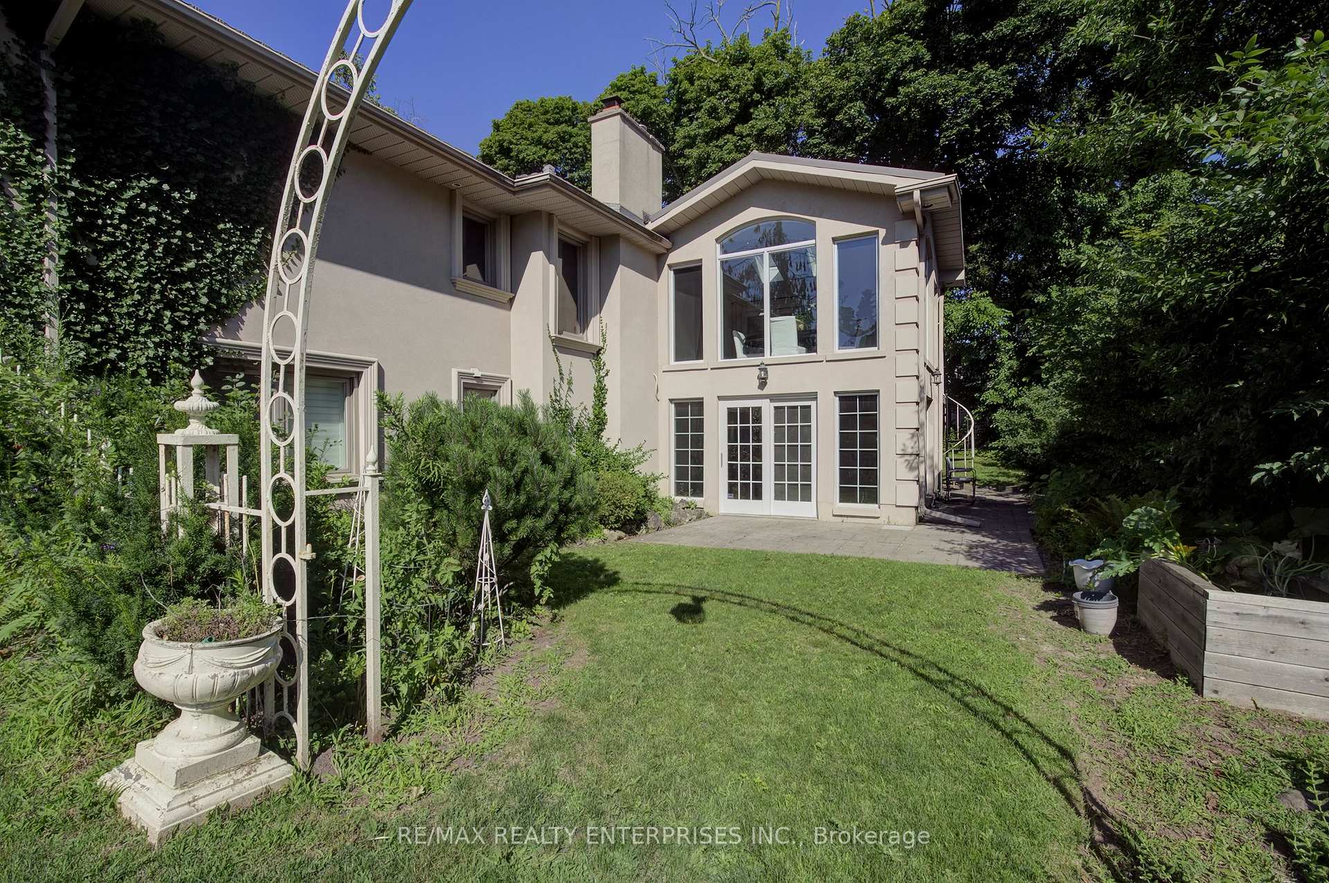 Photo 34 of 551 Cochise Crescent, Mississauga, Lorne Park — HOMEH