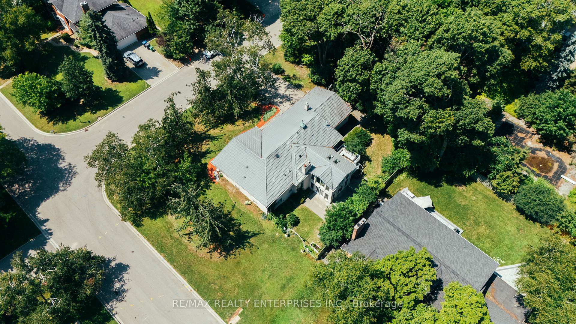 Photo 42 of 551 Cochise Crescent, Mississauga, Lorne Park — HOMEH