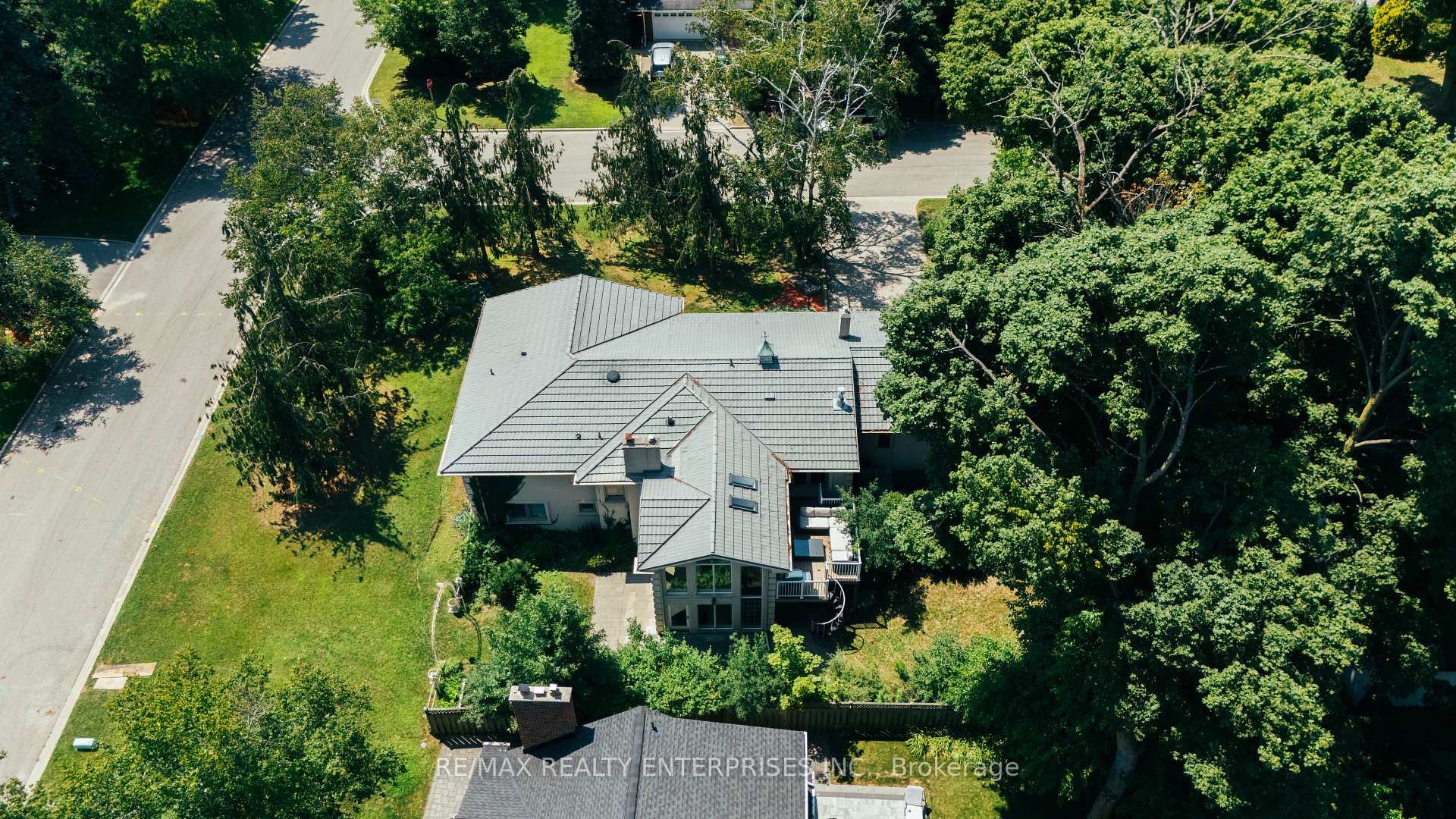 Photo 43 of 551 Cochise Crescent, Mississauga, Lorne Park — HOMEH