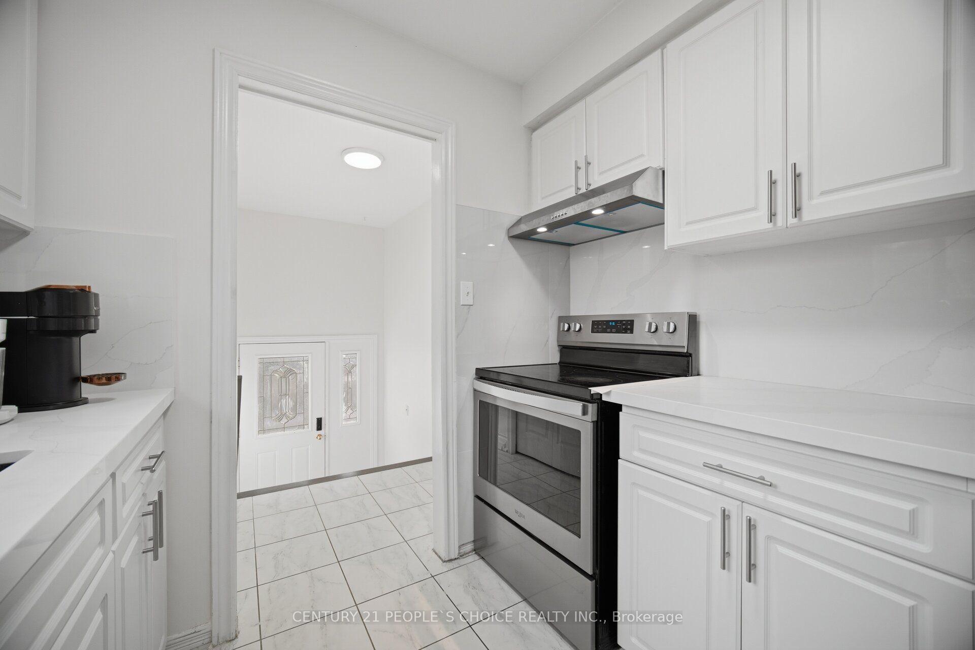 Photo 13 of 578 Cavell Drive, Mississauga, Cooksville — HOMEH