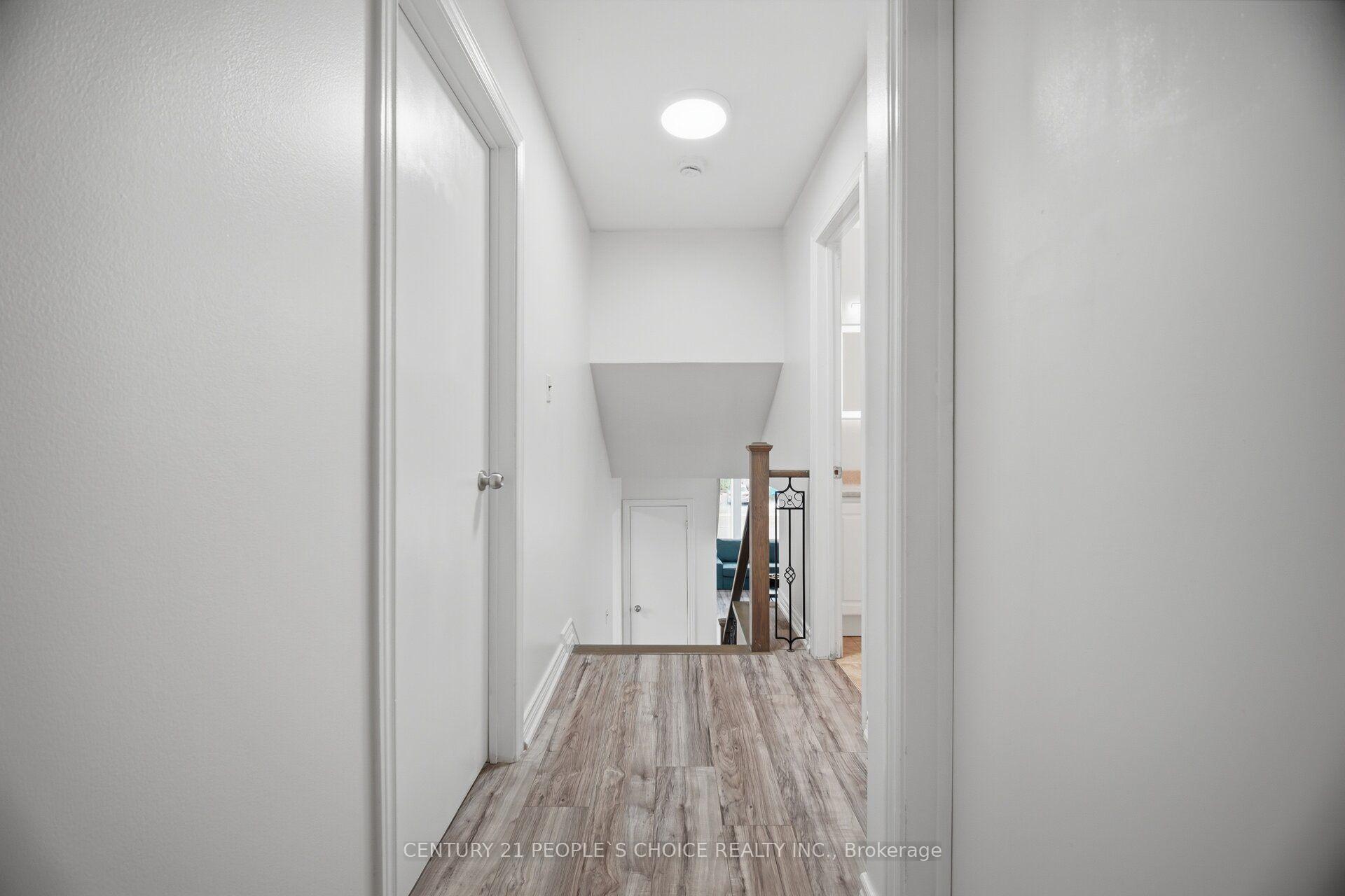 Photo 17 of 578 Cavell Drive, Mississauga, Cooksville — HOMEH