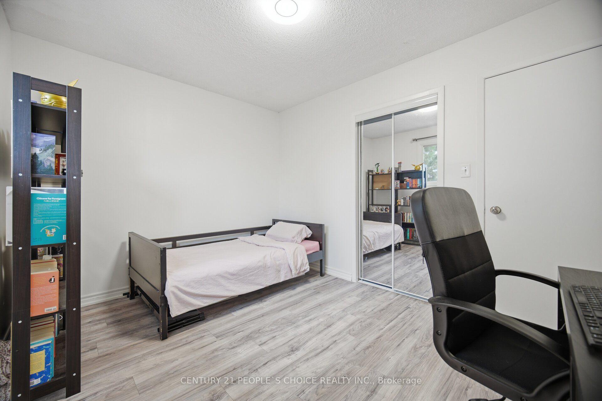 Photo 22 of 578 Cavell Drive, Mississauga, Cooksville — HOMEH
