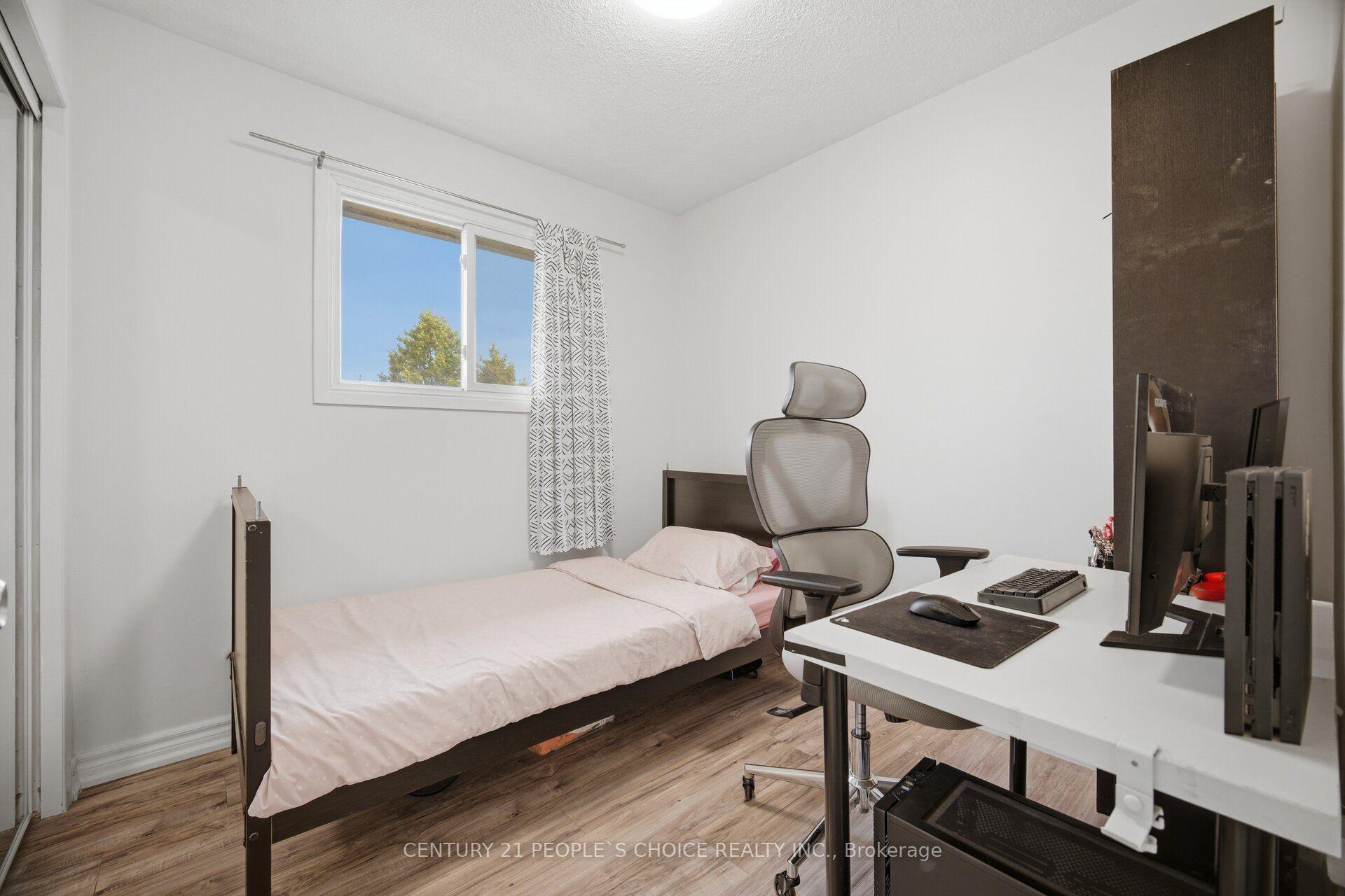 Photo 23 of 578 Cavell Drive, Mississauga, Cooksville — HOMEH