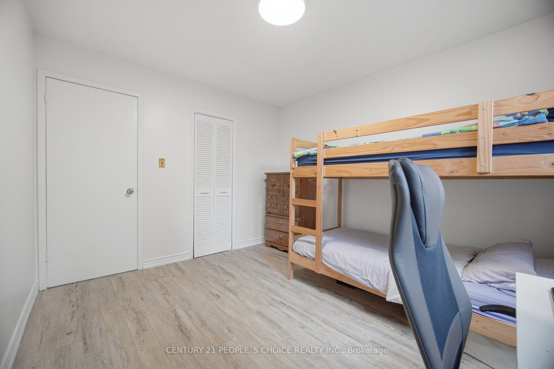 Photo 33 of 578 Cavell Drive, Mississauga, Cooksville — HOMEH