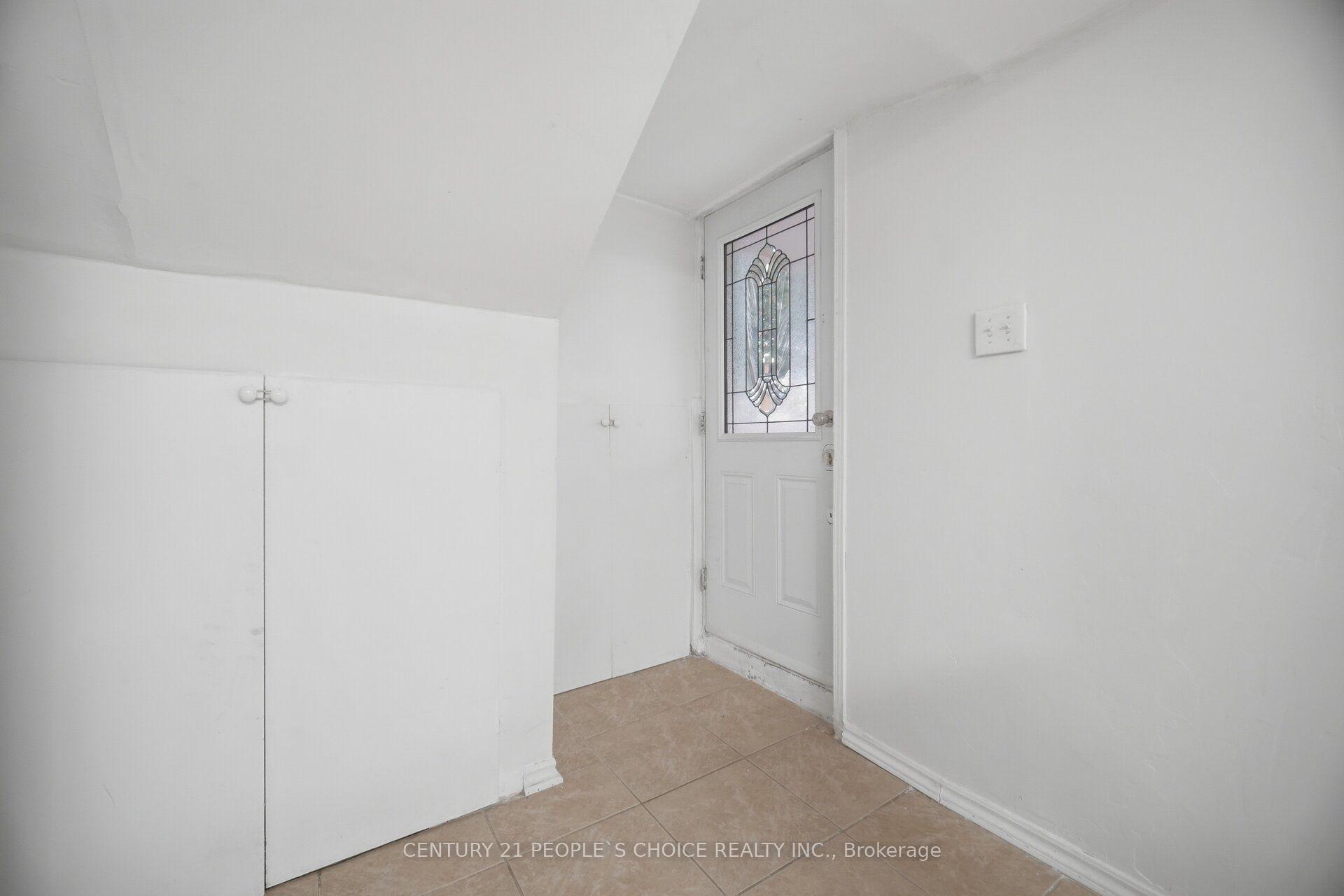Photo 35 of 578 Cavell Drive, Mississauga, Cooksville — HOMEH
