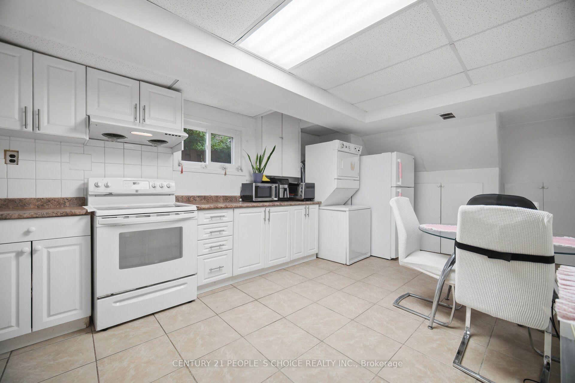 Photo 37 of 578 Cavell Drive, Mississauga, Cooksville — HOMEH