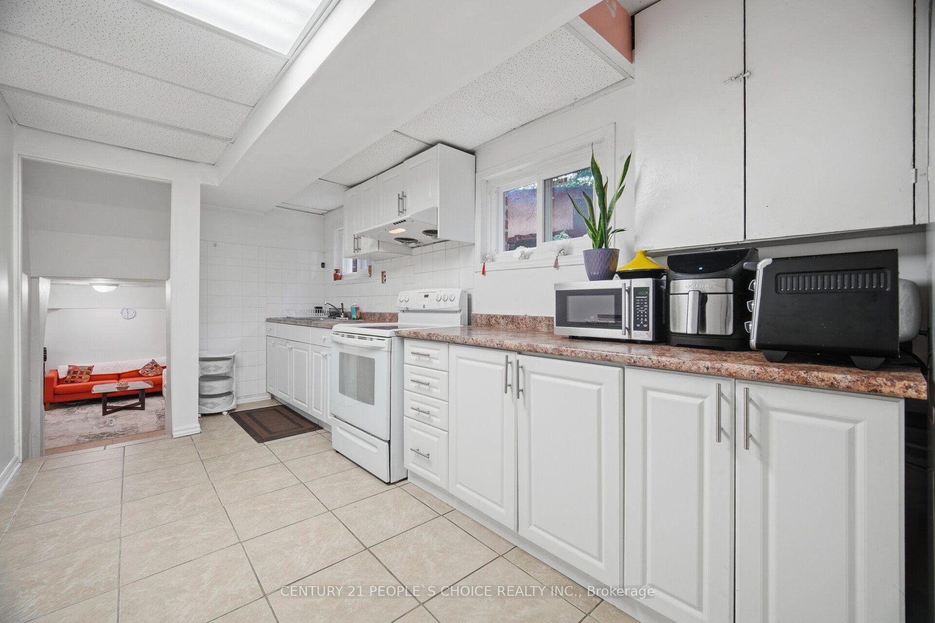 Photo 38 of 578 Cavell Drive, Mississauga, Cooksville — HOMEH
