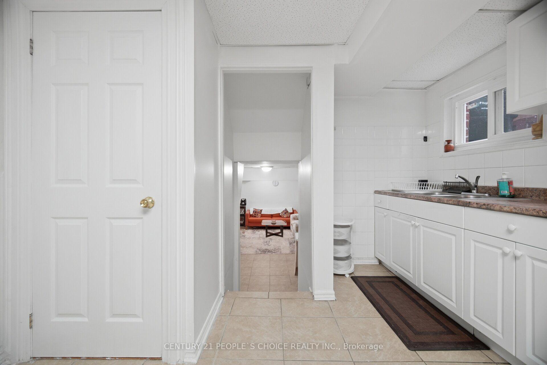 Photo 40 of 578 Cavell Drive, Mississauga, Cooksville — HOMEH