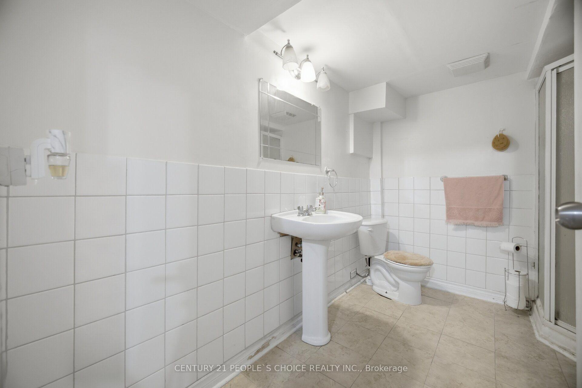 Photo 45 of 578 Cavell Drive, Mississauga, Cooksville — HOMEH