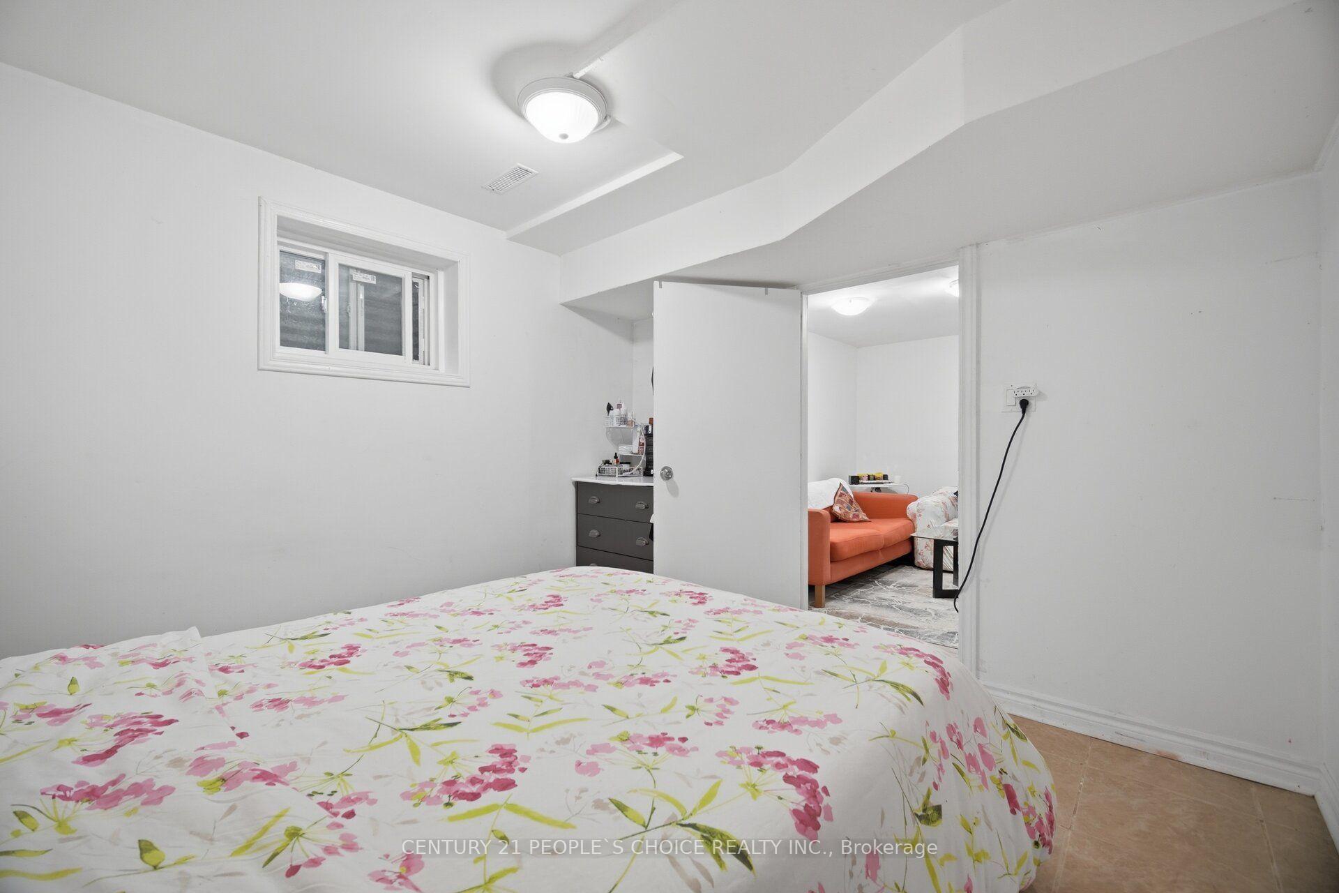 Photo 48 of 578 Cavell Drive, Mississauga, Cooksville — HOMEH