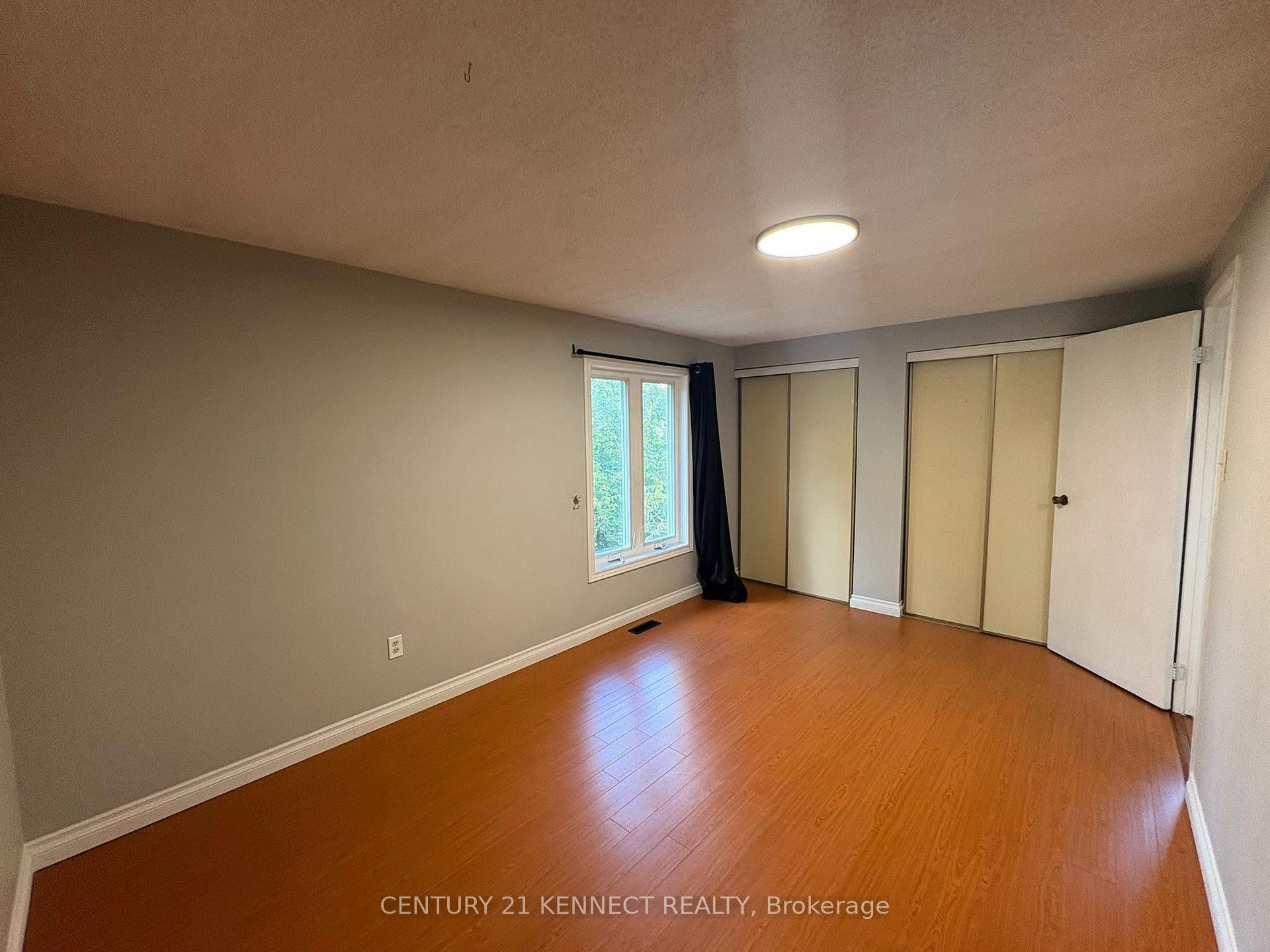 Photo 10 of 68 Larksmere Court, Markham, Milliken Mills West — HOMEH