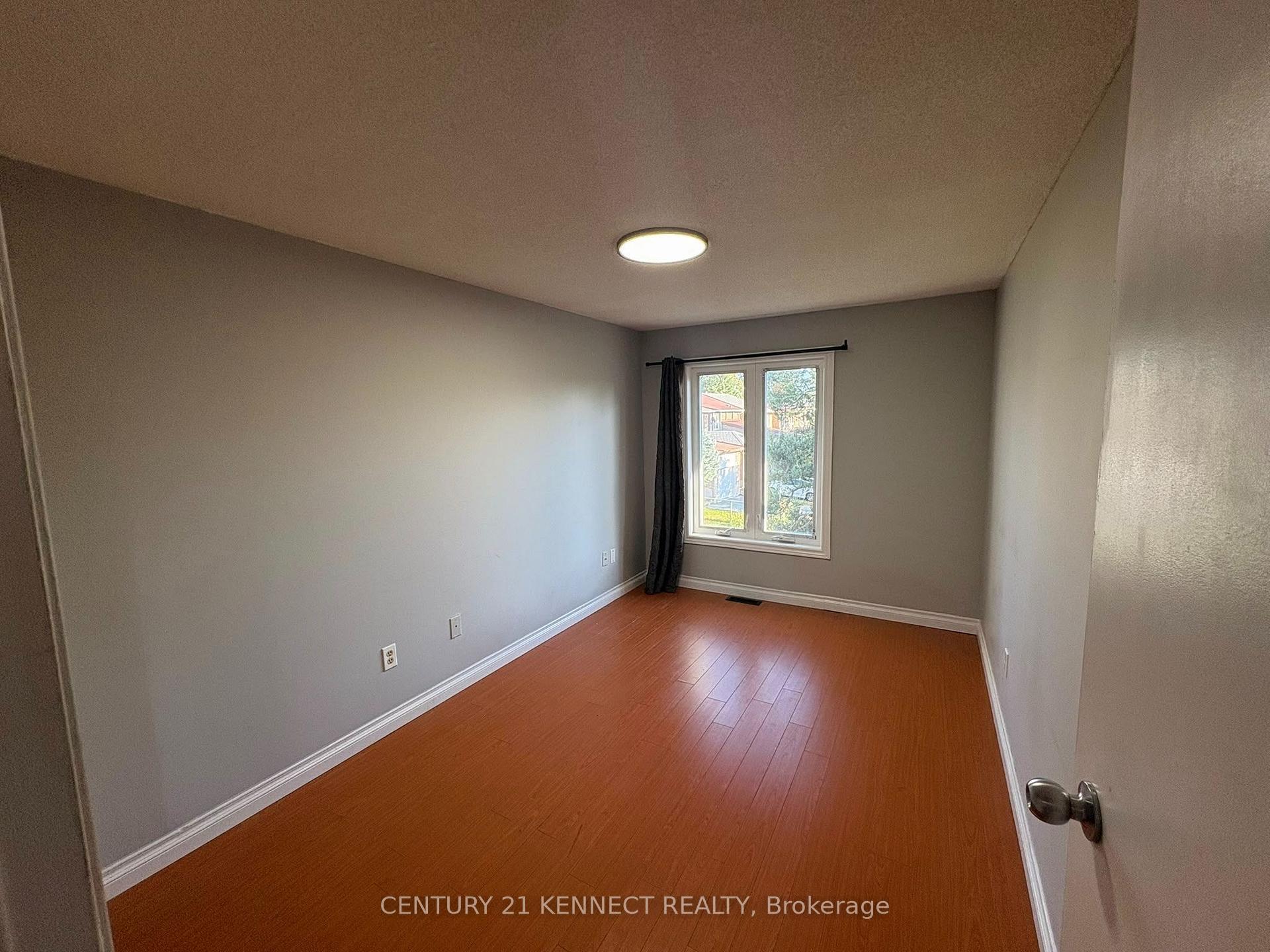Photo 11 of 68 Larksmere Court, Markham, Milliken Mills West — HOMEH