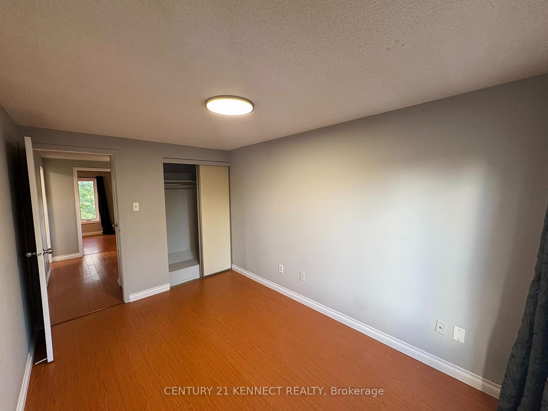 Photo 12 of 68 Larksmere Court, Markham, Milliken Mills West — HOMEH