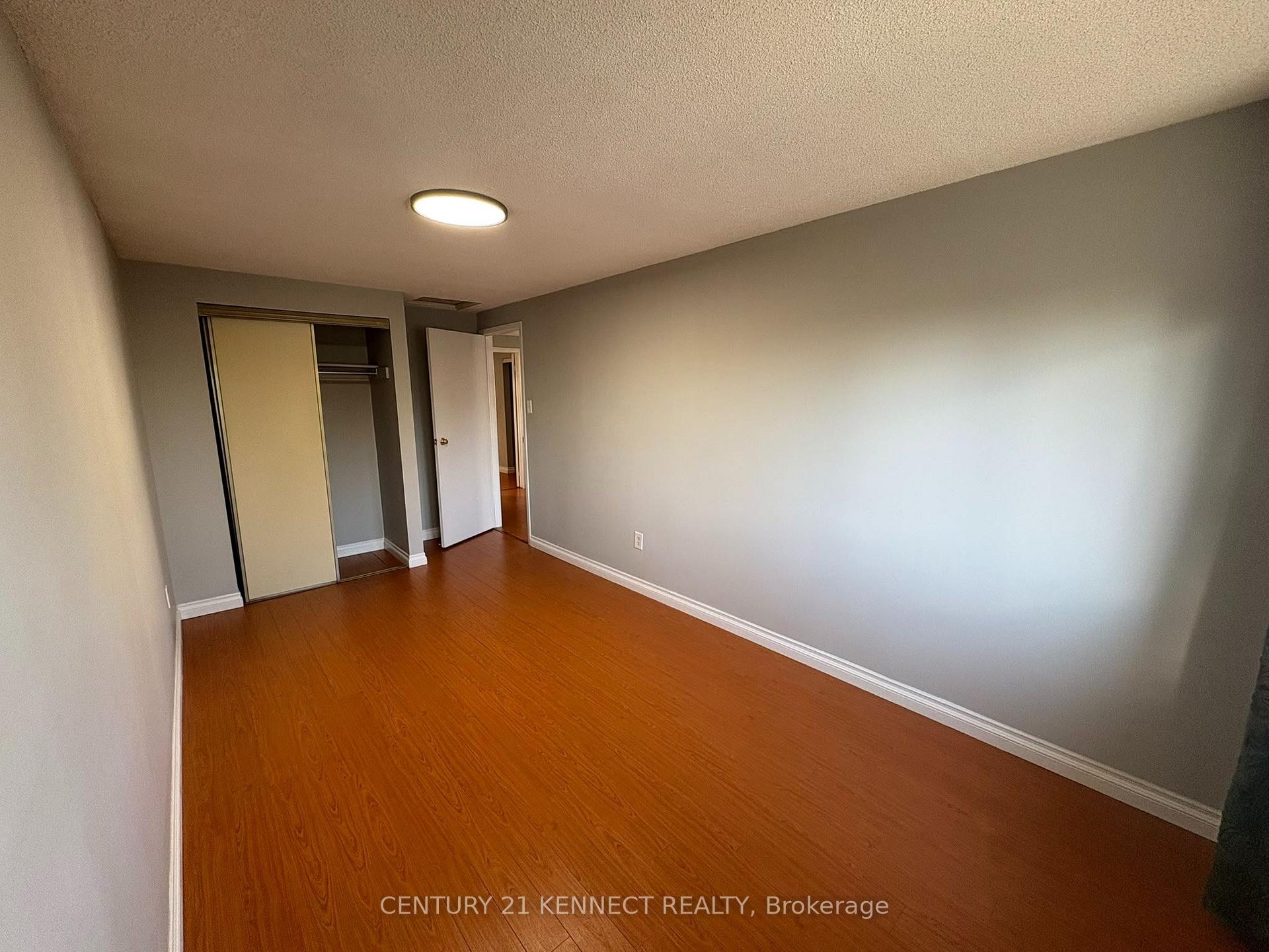 Photo 14 of 68 Larksmere Court, Markham, Milliken Mills West — HOMEH