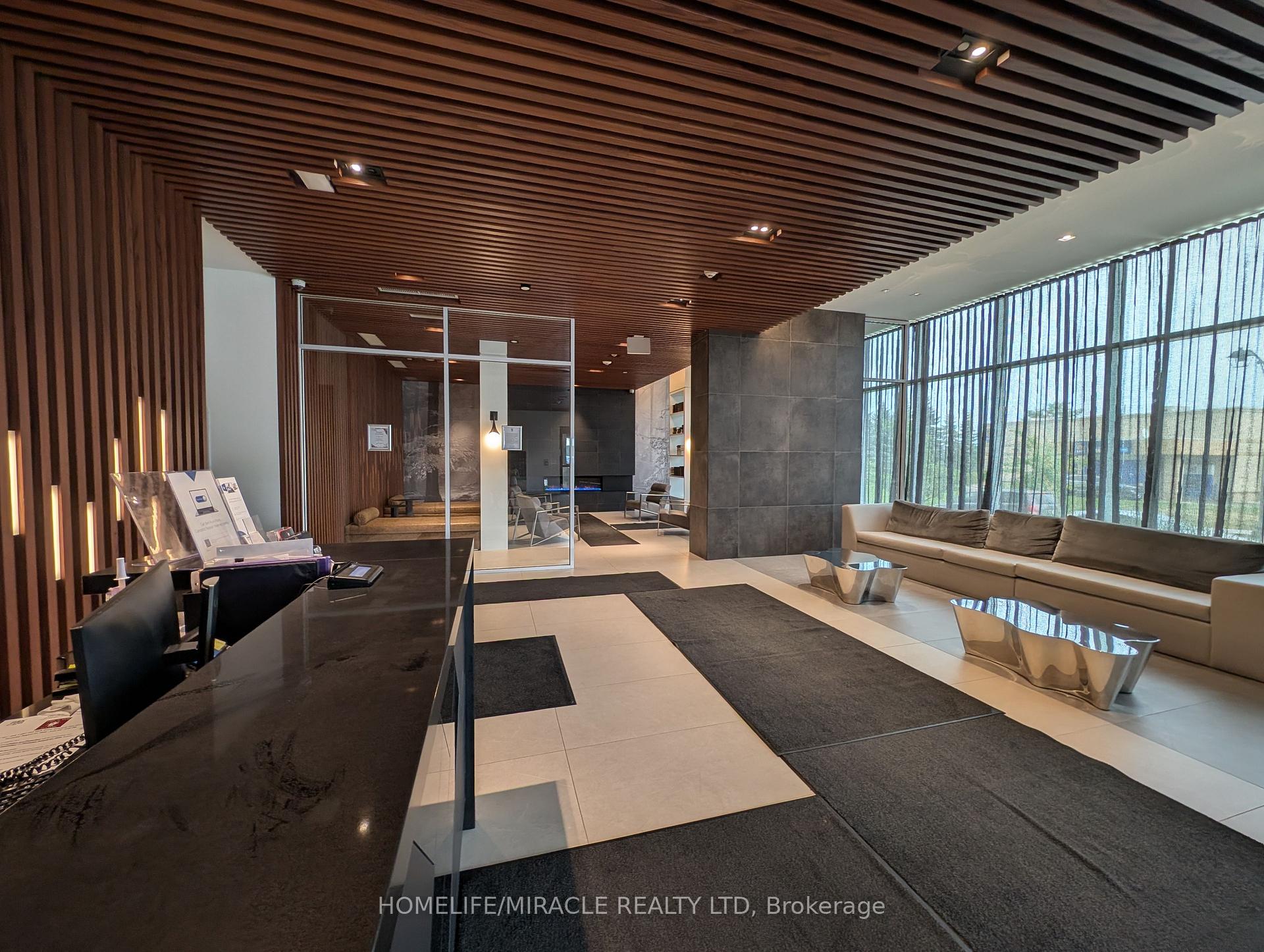 Photo 4 of Unit 310, 297 Oak Walk Drive, Oakville, River Oaks — HOMEH
