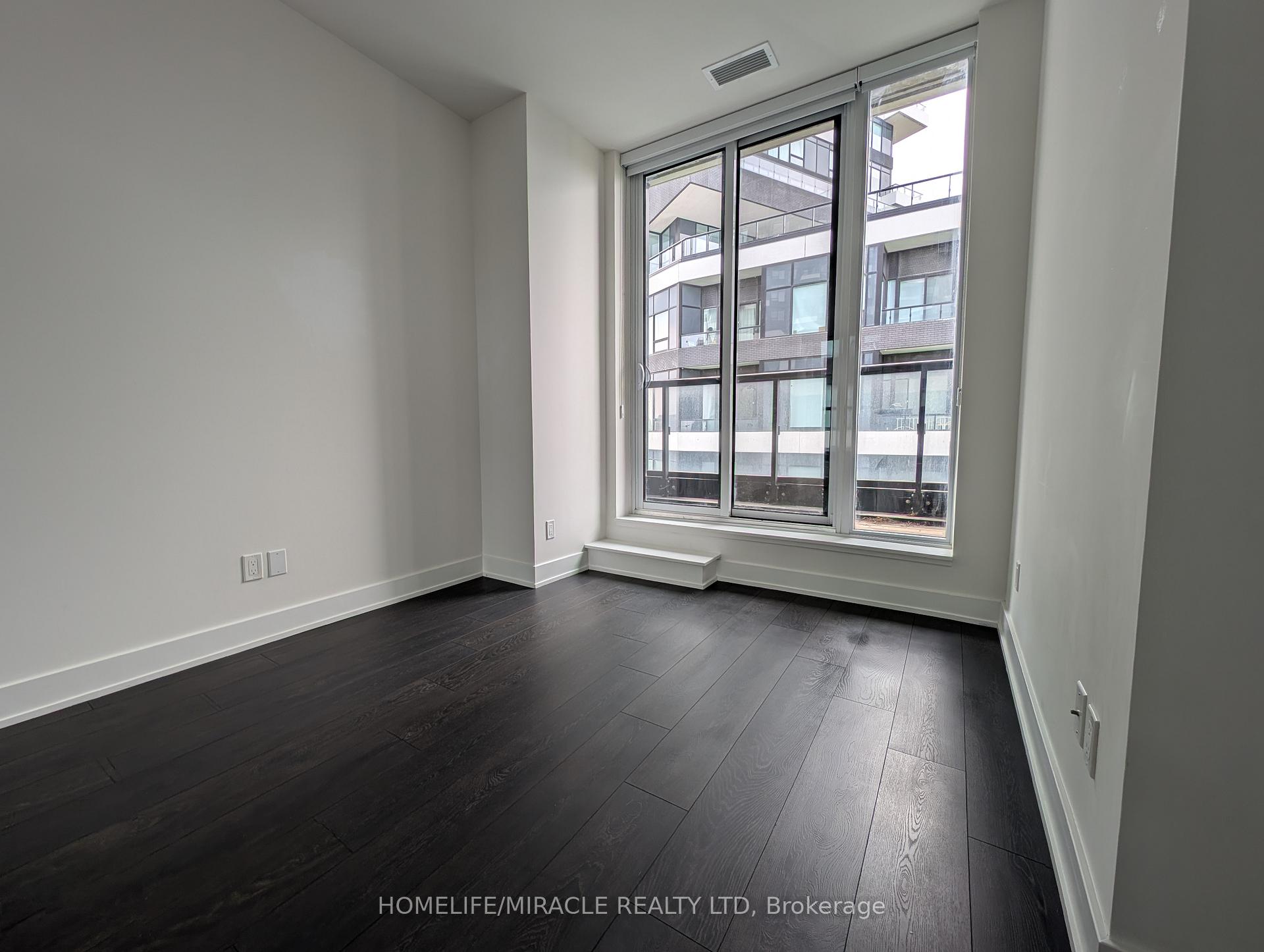 Photo 16 of Unit 310, 297 Oak Walk Drive, Oakville, River Oaks — HOMEH