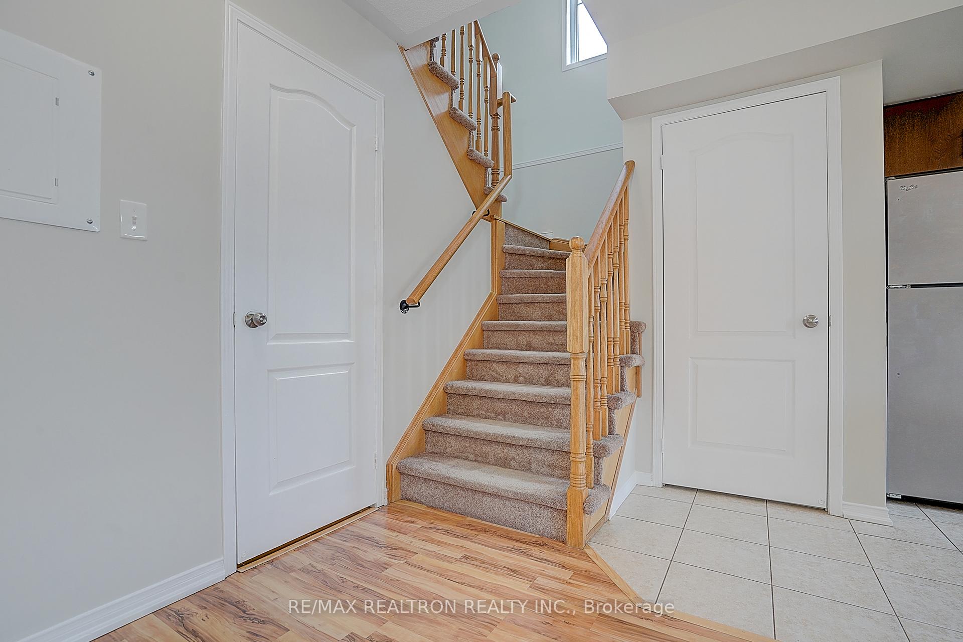 Photo 30 of Unit 16, 2492 Post Road, Oakville, River Oaks — HOMEH
