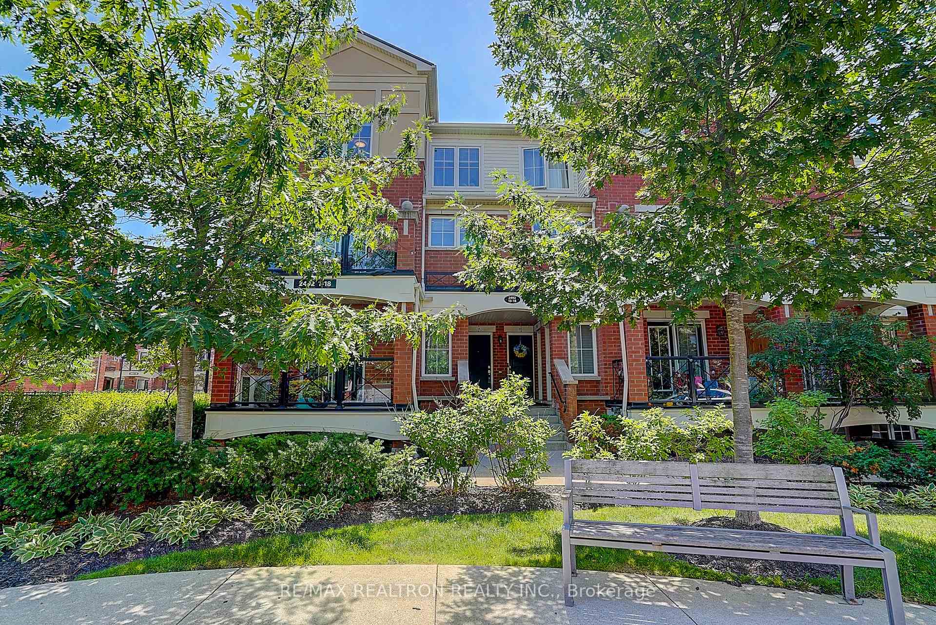 Photo 41 of Unit 16, 2492 Post Road, Oakville, River Oaks — HOMEH