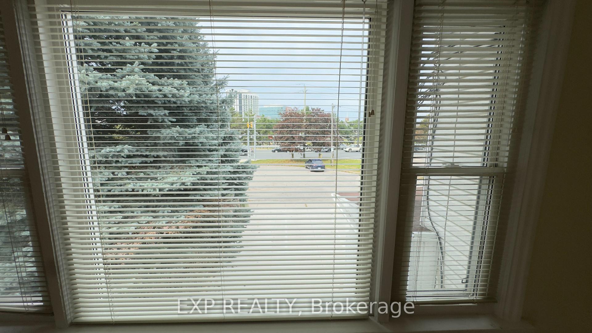 Photo 5 of Unit B 2ND FLOOR, 2 South Drive, St. Catharines, Old Glenridge — HOMEH