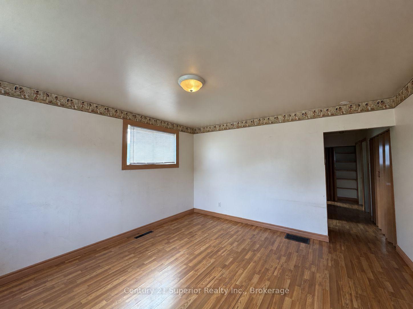 Photo 5 of 34 Flicker Avenue, Manitouwadge, TB-73 — HOMEH