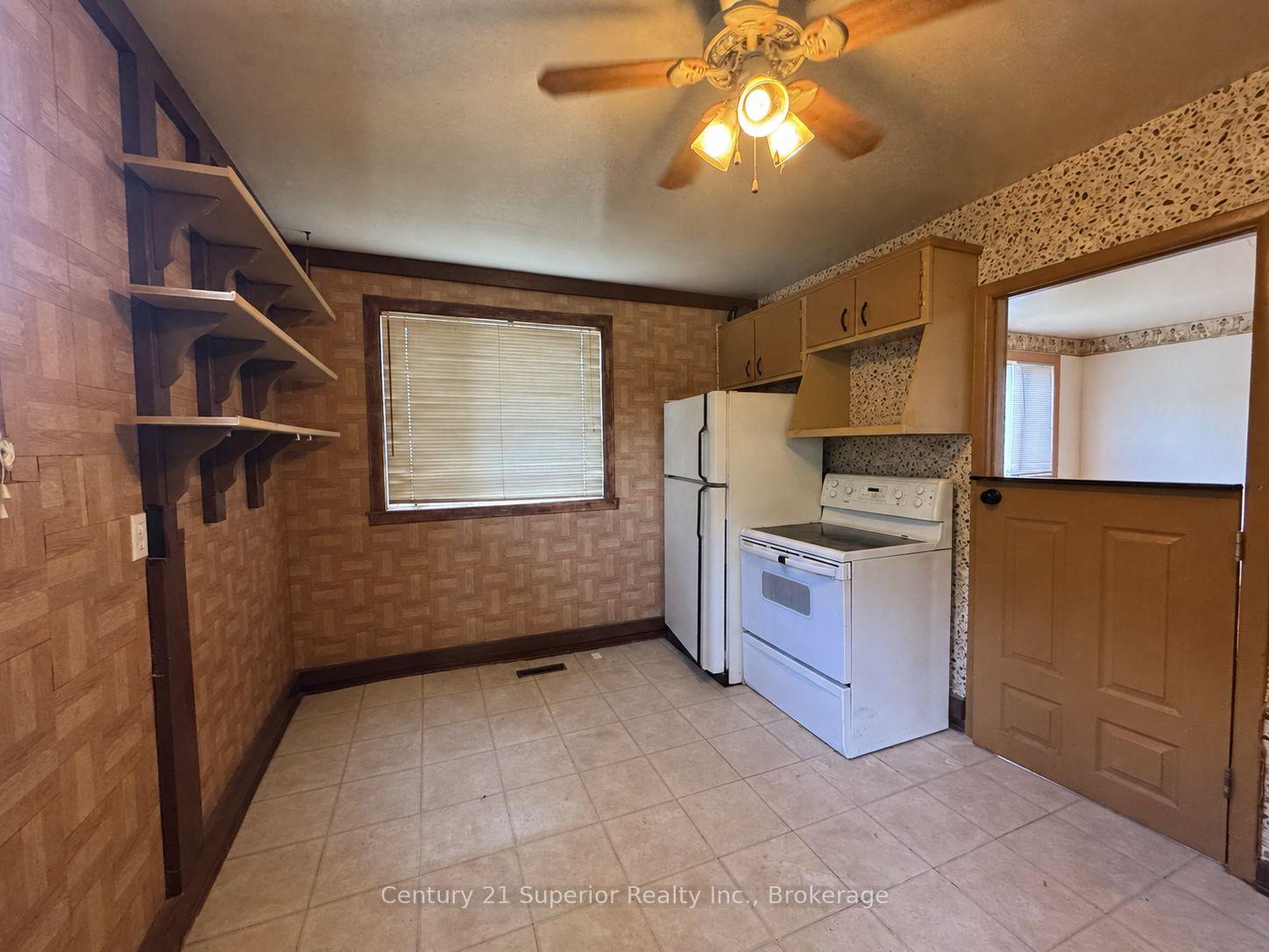 Photo 6 of 34 Flicker Avenue, Manitouwadge, TB-73 — HOMEH