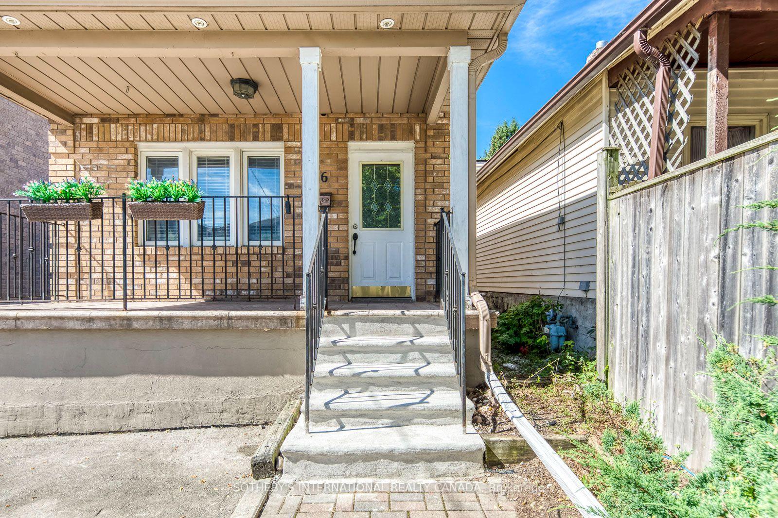 Photo 2 of 66 Twenty Ninth Street, Etobicoke, Long Branch — HOMEH