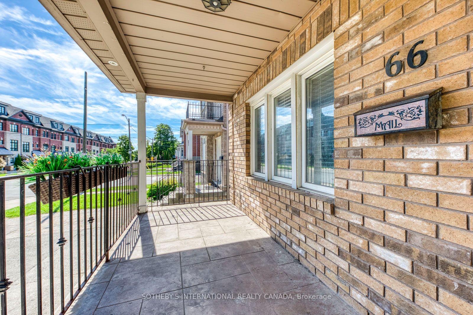 Photo 4 of 66 Twenty Ninth Street, Etobicoke, Long Branch — HOMEH