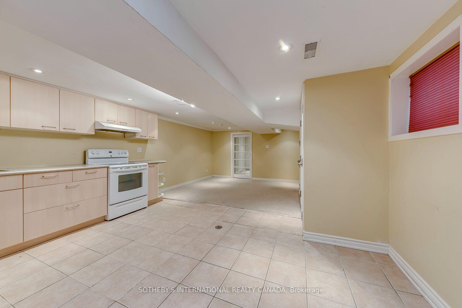 Photo 26 of 66 Twenty Ninth Street, Etobicoke, Long Branch — HOMEH