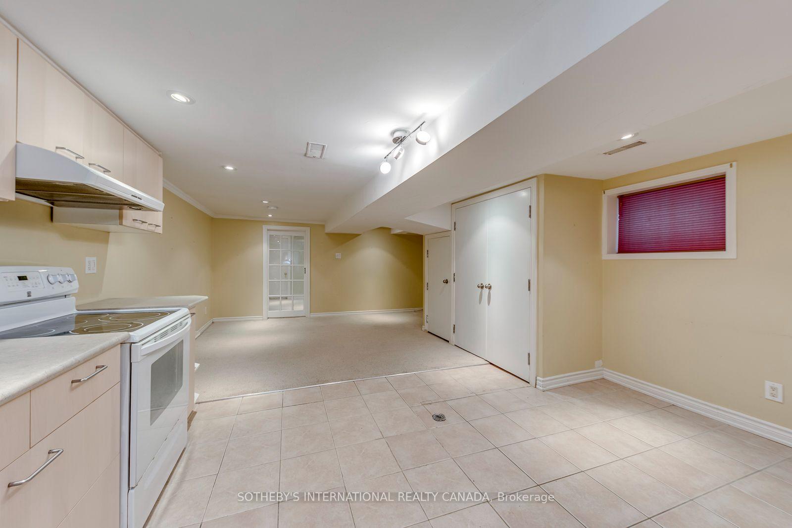 Photo 27 of 66 Twenty Ninth Street, Etobicoke, Long Branch — HOMEH