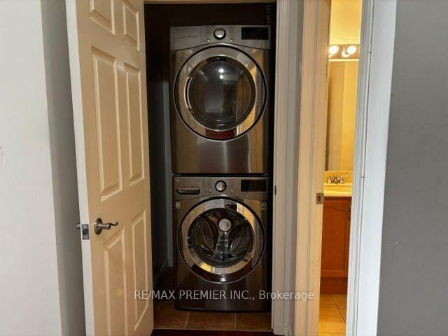 Photo 9 of Unit 712, 2 Maison Parc Court, Vaughan, Lakeview Estates — HOMEH