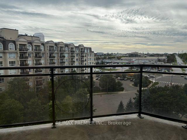 Photo 10 of Unit 712, 2 Maison Parc Court, Vaughan, Lakeview Estates — HOMEH