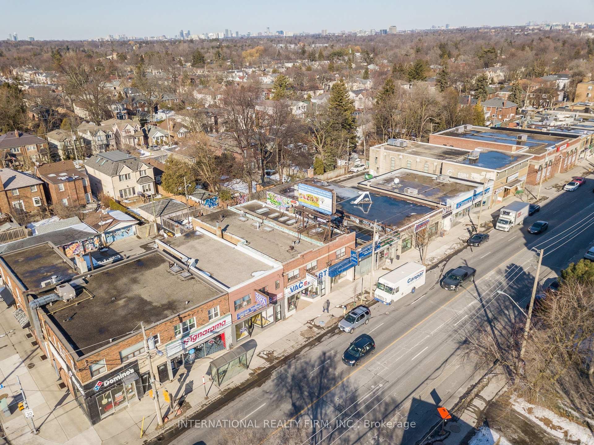 Photo 2 of 796-800 Eglinton Avenue E, Toronto, Leaside — HOMEH