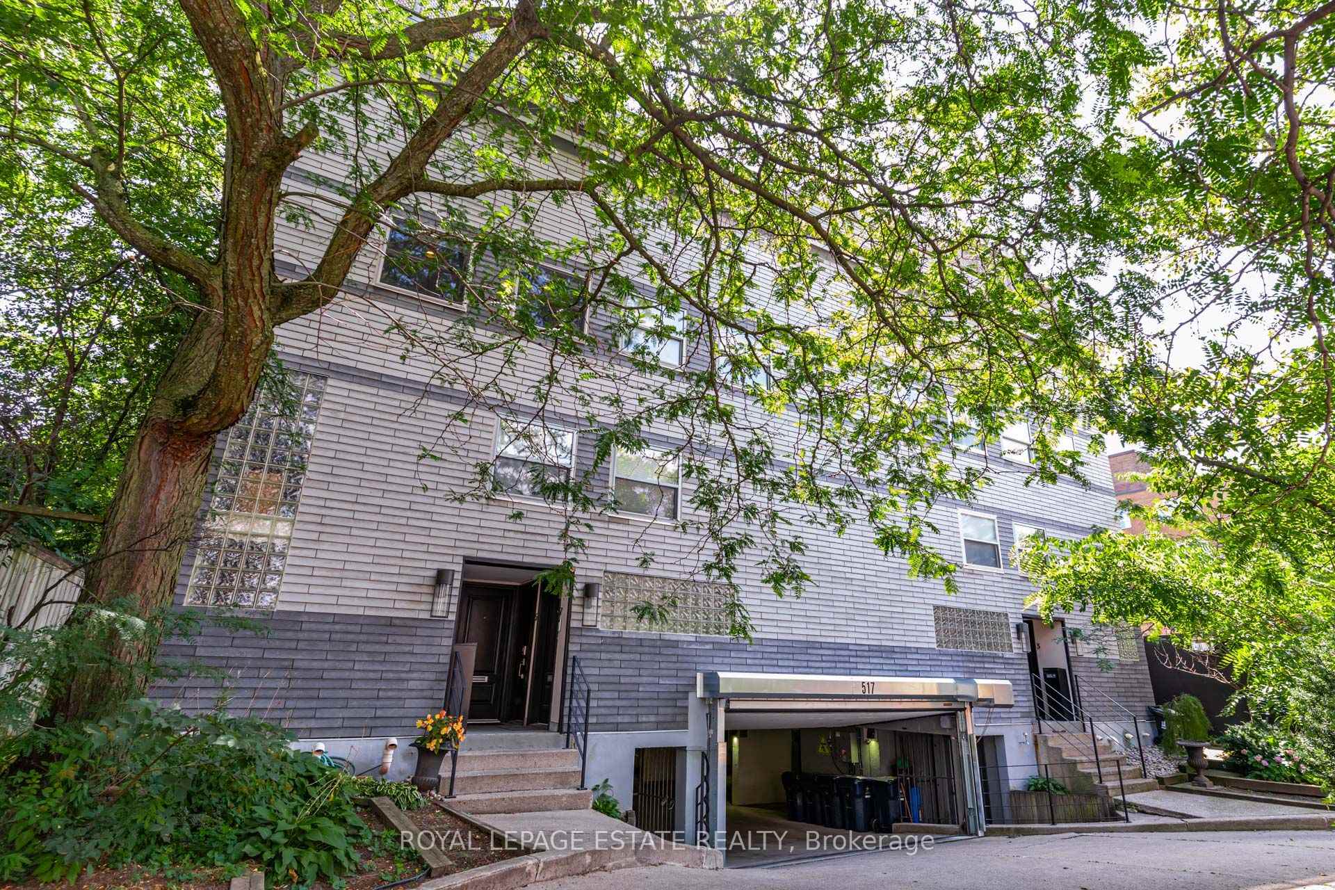 Photo 4 of Unit 6, 517 Kingston Road, Toronto, The Beaches — HOMEH
