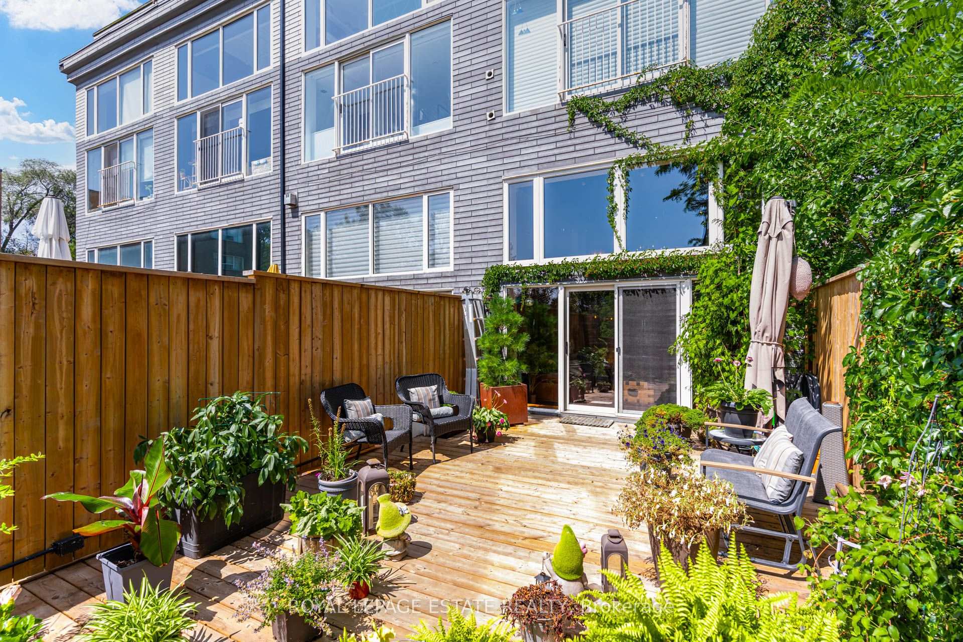 Photo 31 of Unit 6, 517 Kingston Road, Toronto, The Beaches — HOMEH