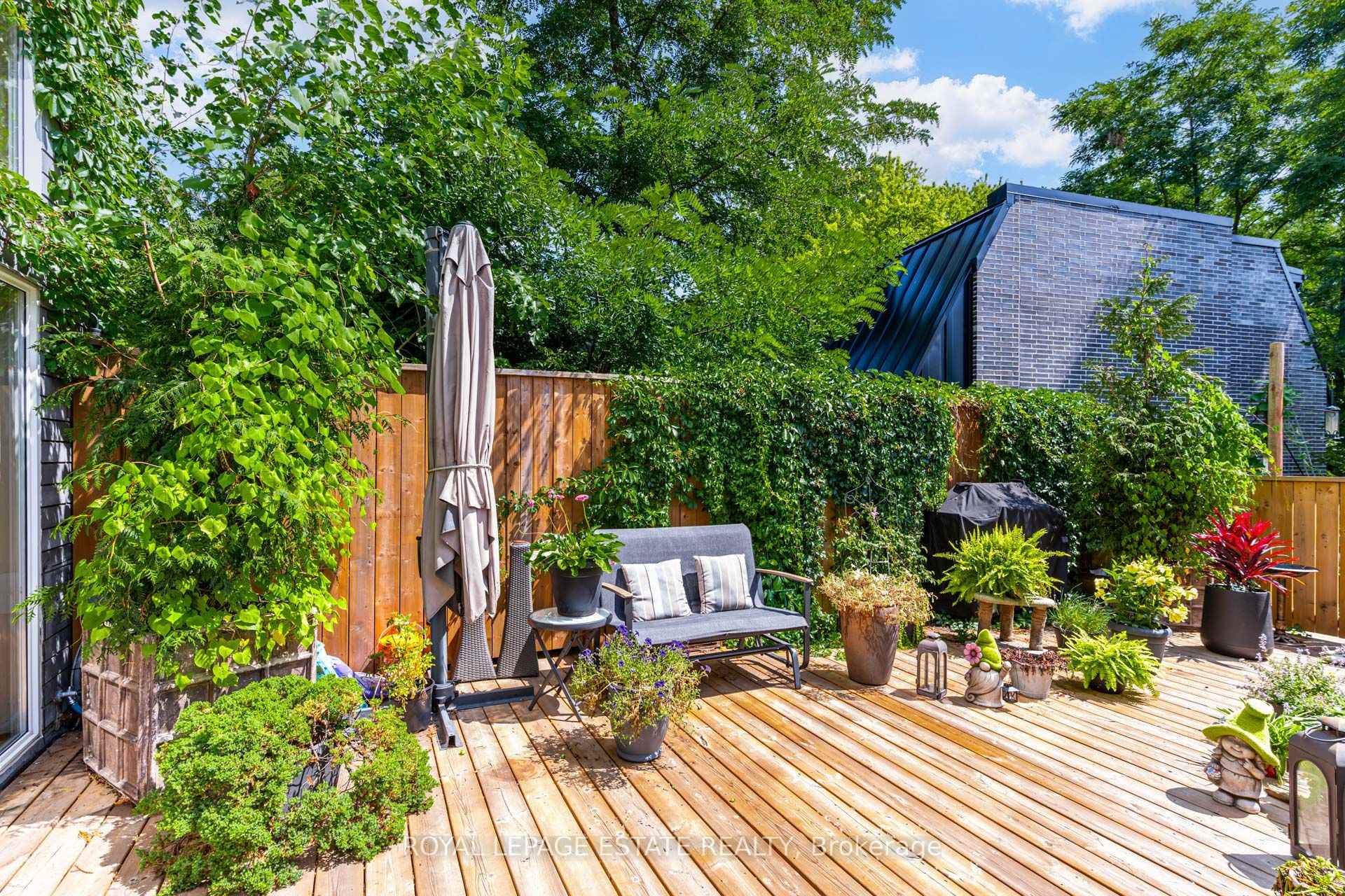 Photo 32 of Unit 6, 517 Kingston Road, Toronto, The Beaches — HOMEH